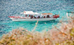 Charter yacht salvador up to 38 guests for day charters ibiza