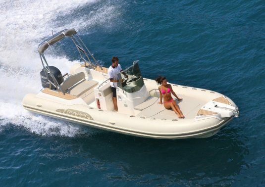 Charter boat capelli tempest 700 day charter up to 12 people juan les pins