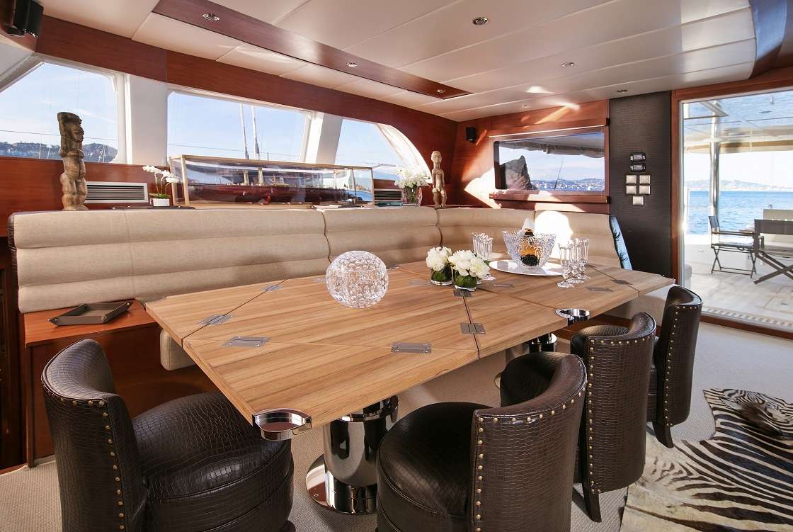 Spirit catamaran charter french riviera corsica alquiler francesa 3