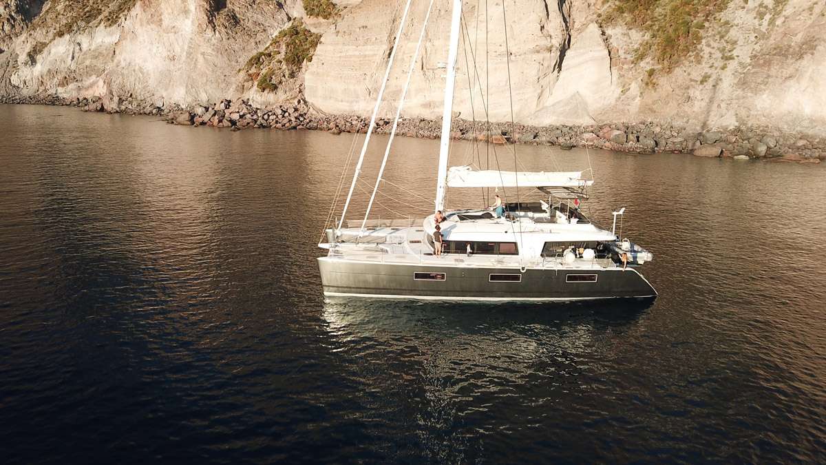 Four charter catamaran sicily sicilia alquiler 15