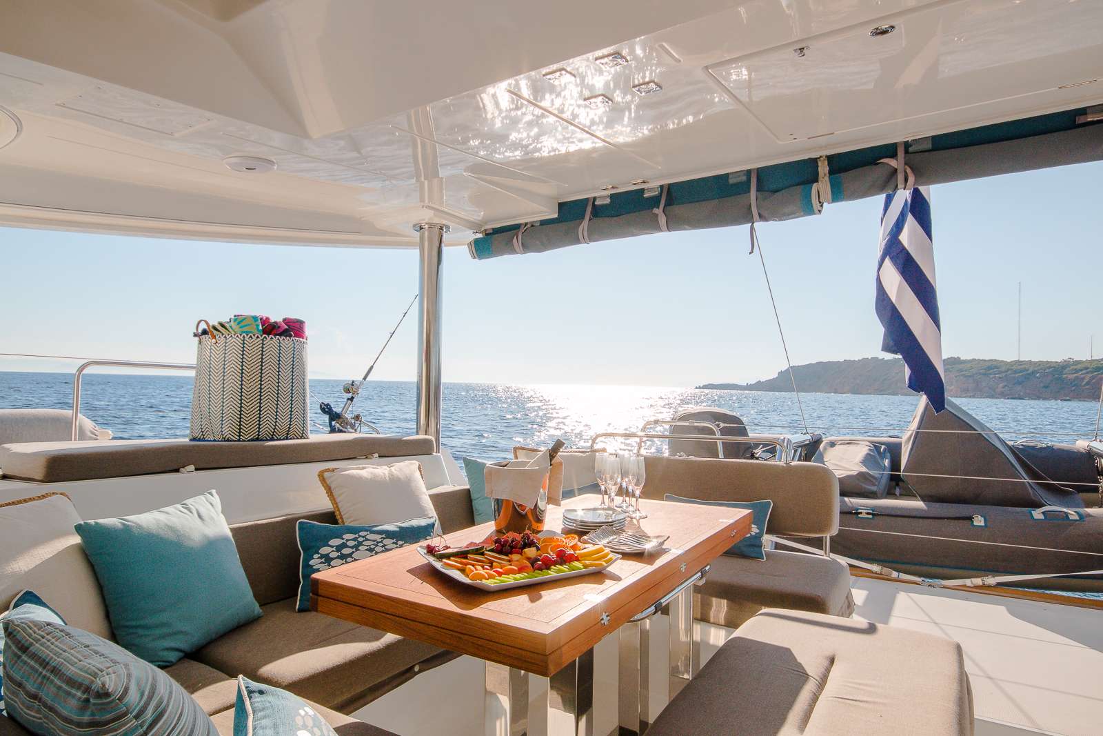 Clover charter catamaran greece alquiler grecia 15