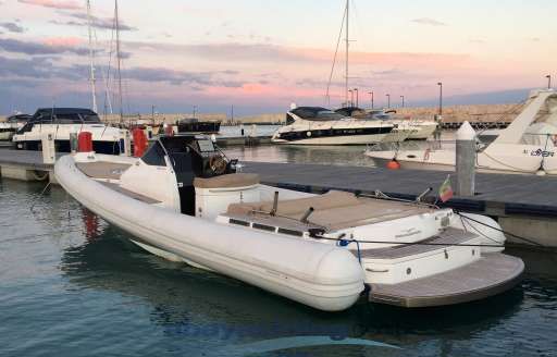 M 11 spider boat charter ibiza alquiler bote 5