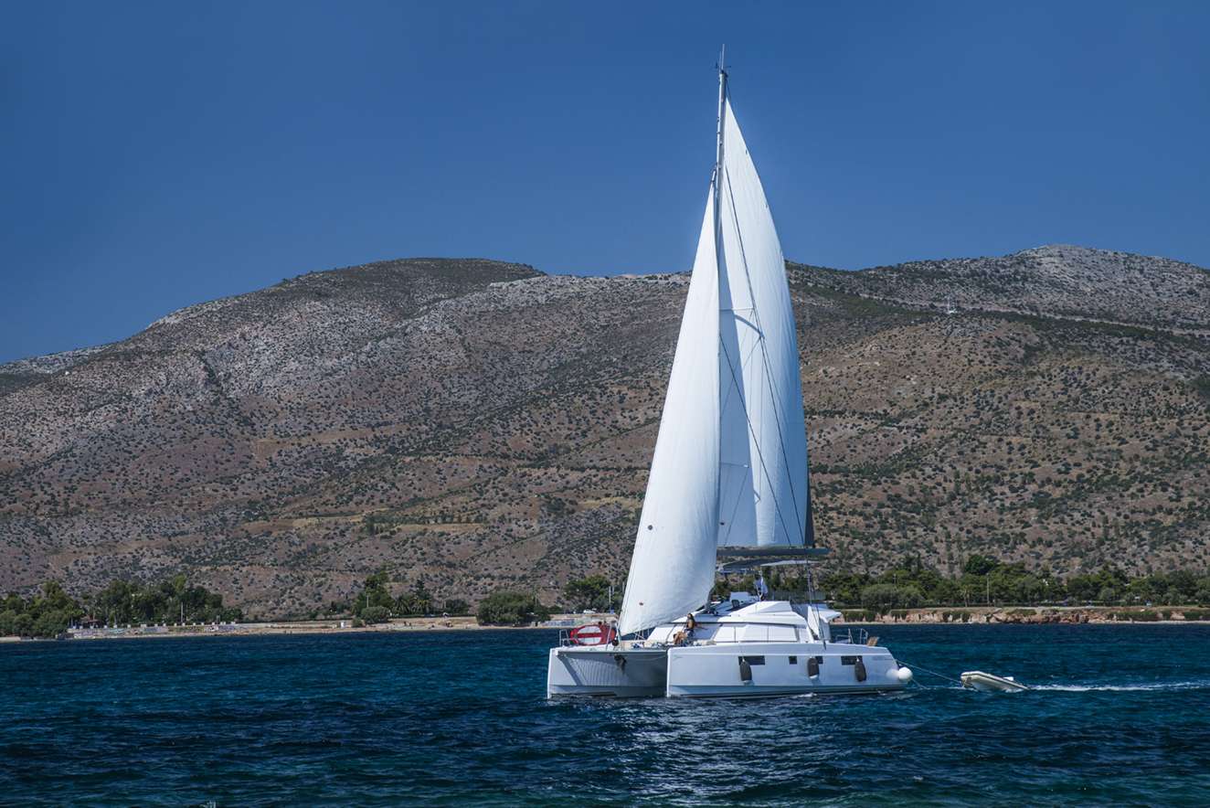 Catamaran charter greece alquiler grecia 1