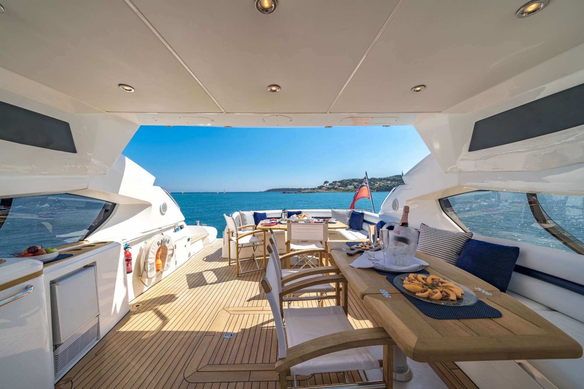 Charter motor french riviera francia yate alquiler 3