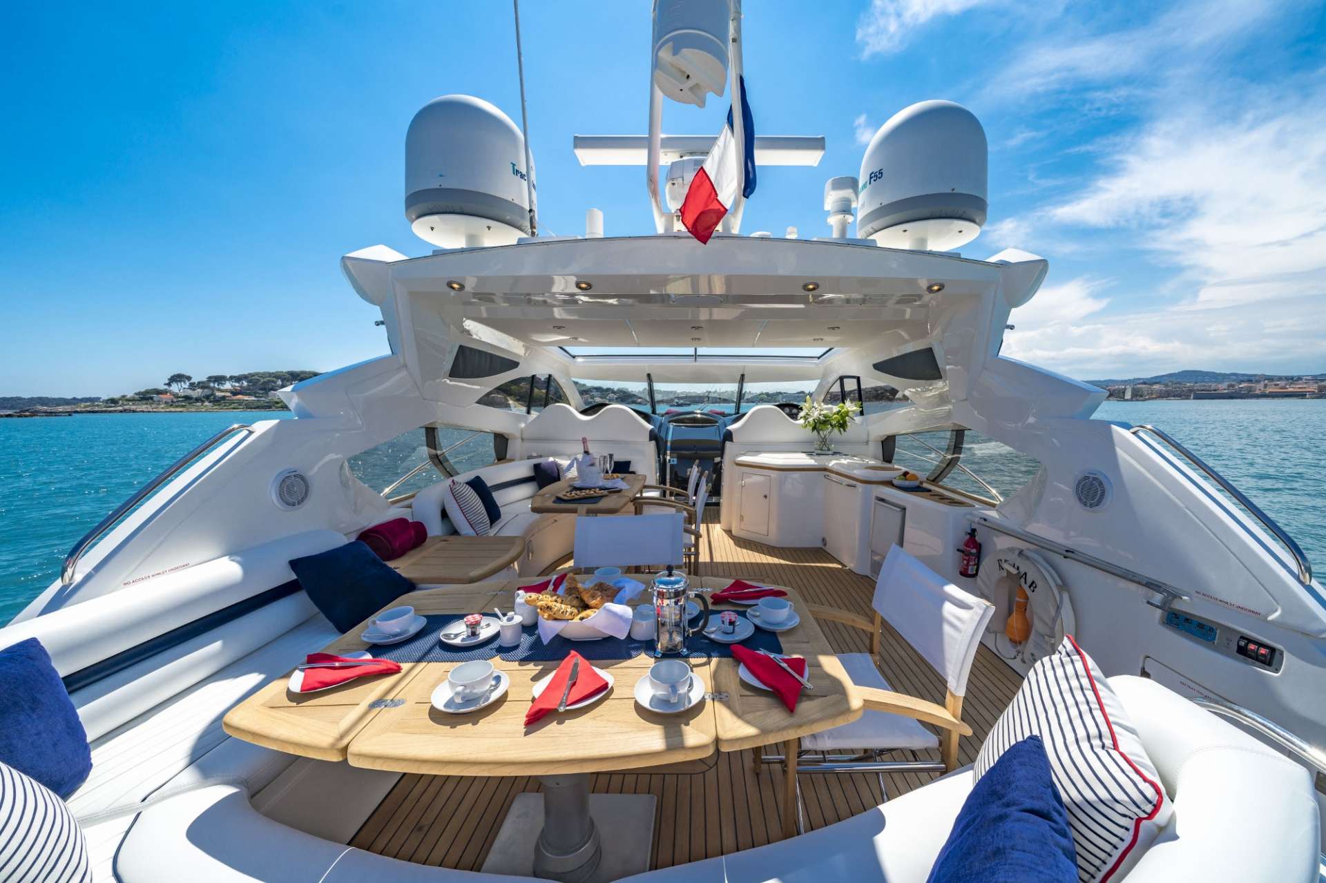 Charter motor french riviera francia yate alquiler 5