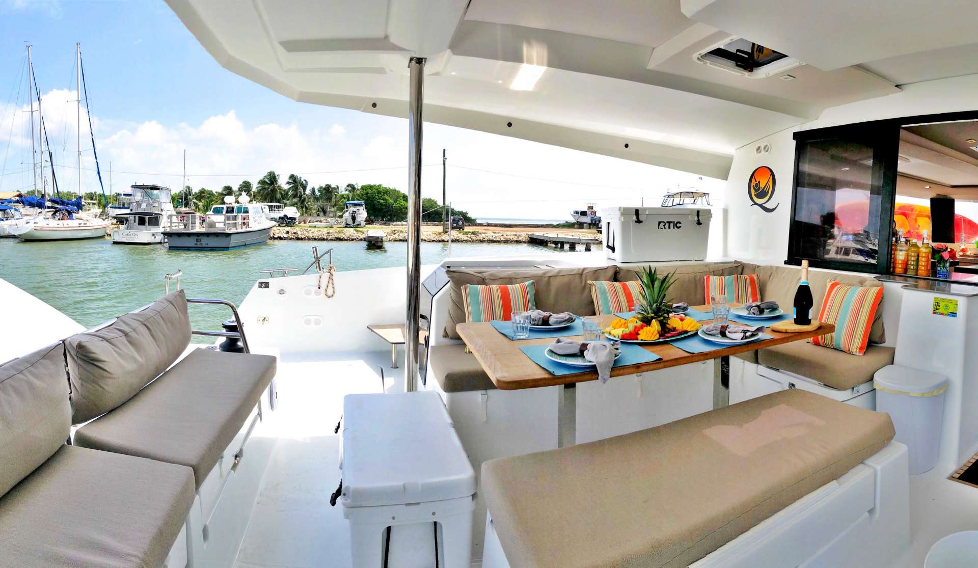 Charter catamaran belize alquiler belice 15